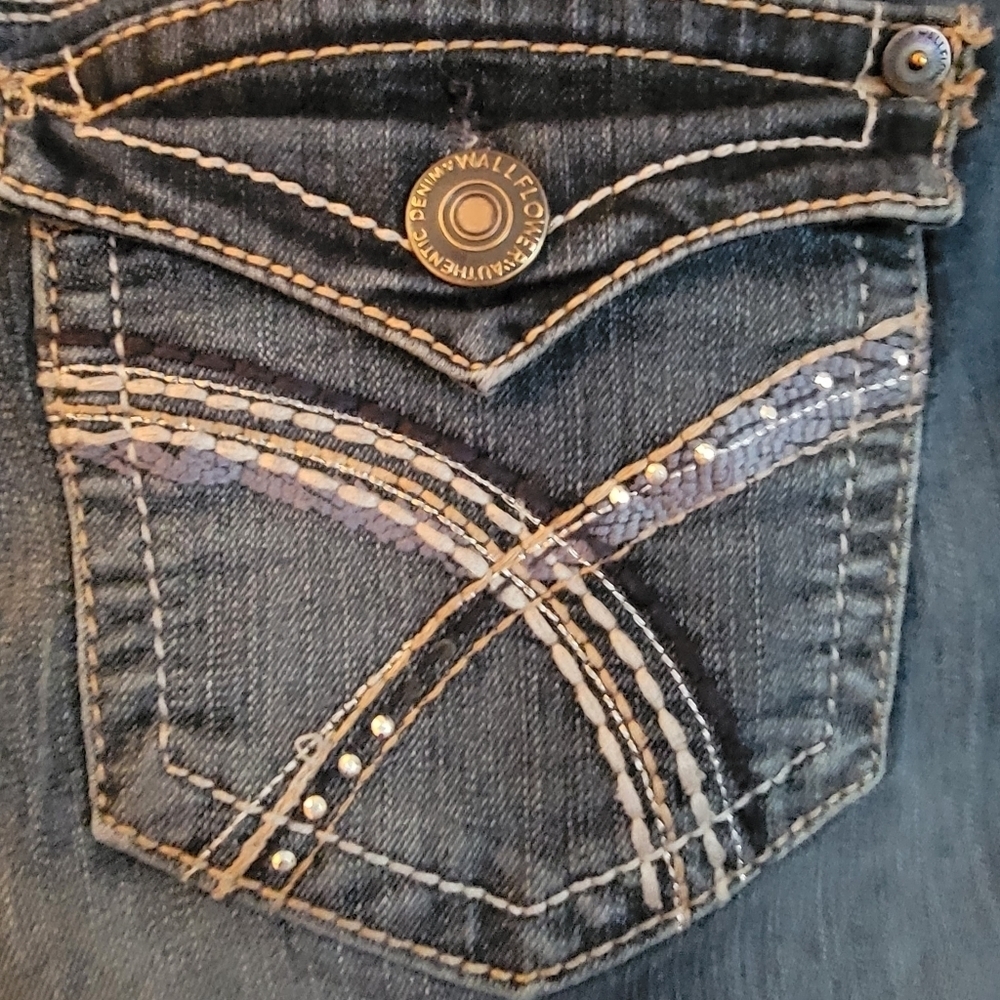 Wallflower Demin Distressed Jeans, Size Junior 5 - Picture 3 of 5